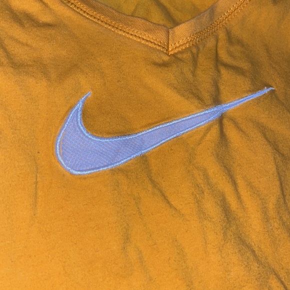 Vintage Gray Nike Tag Embroidered Swoosh Workout Tank Top - Picture 3 of 7